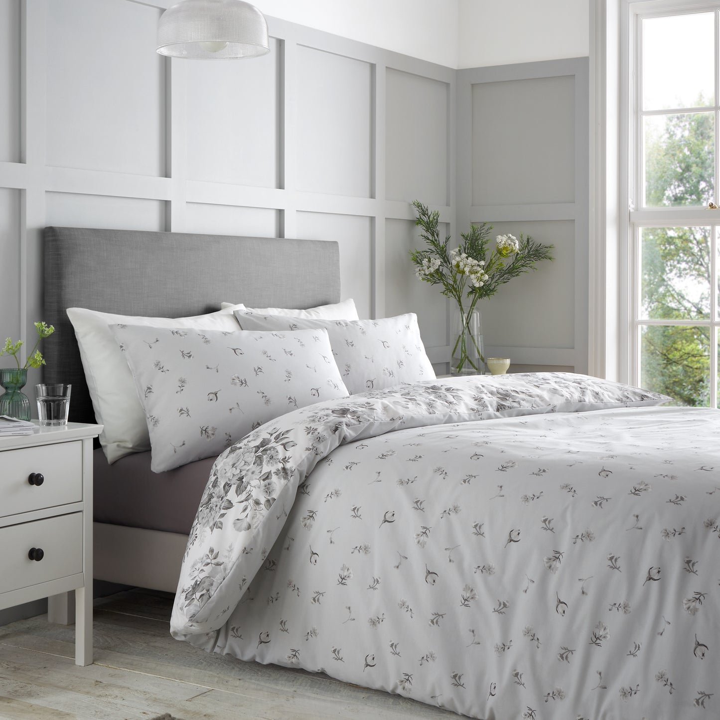 Elinda Floral Reversible Duvet Cover Set by Catherine Lansfield