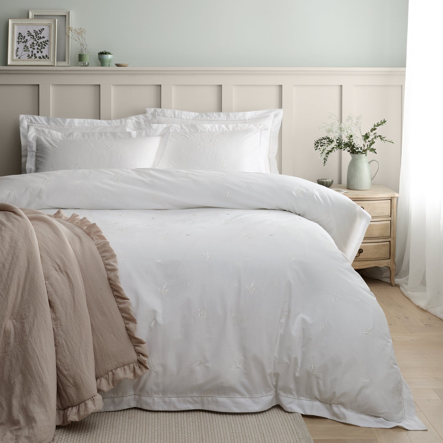 Lottie Floral Embroidery 180 Thread Count Cotton Duvet Cover Set in White by Bianca