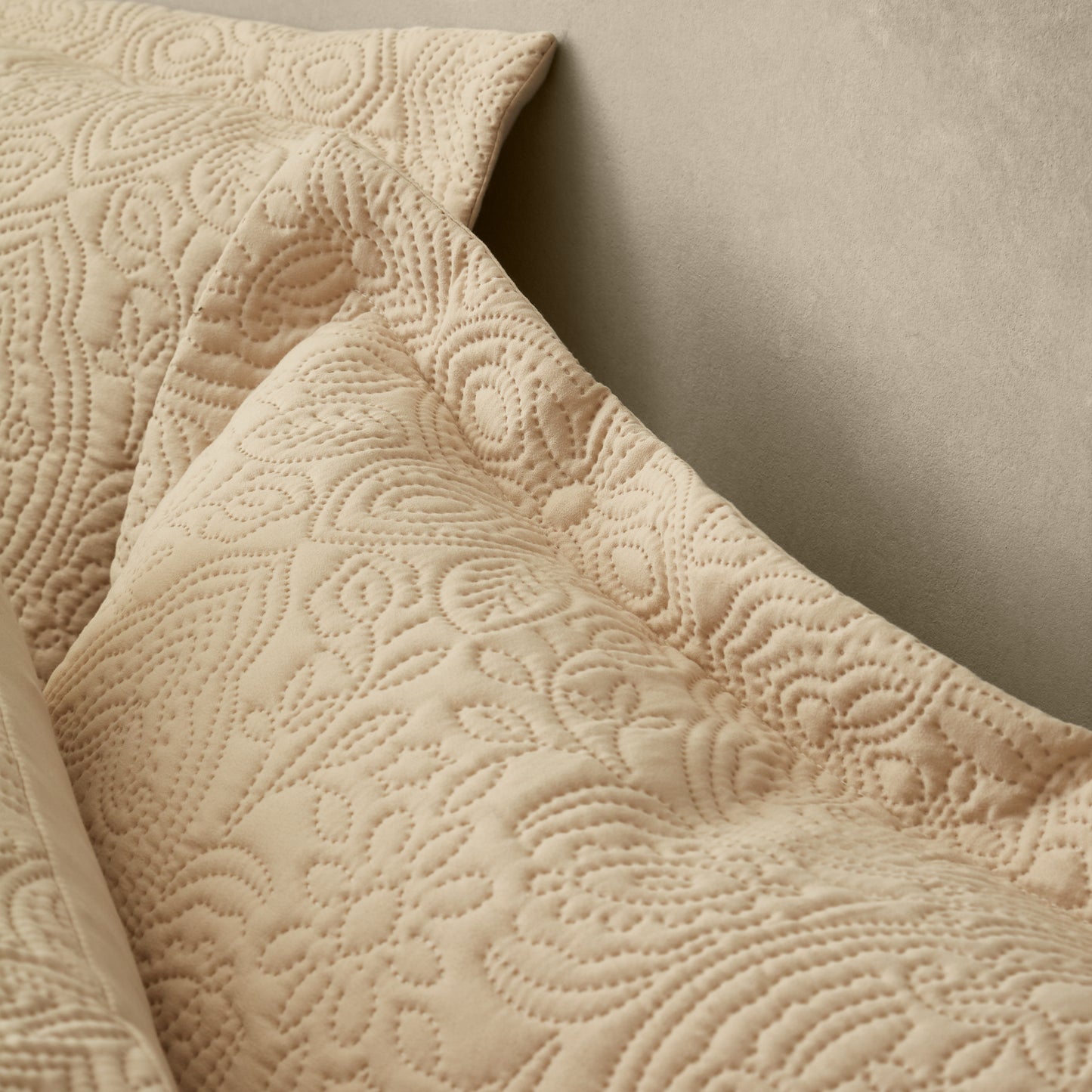 Casablanca Pinsonic Pillowsham Pair in Natural by Pineapple Elephant