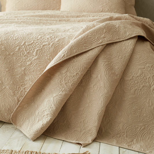 Casablanca Pinsonic Bedspread in Natural by Pineapple Elephant