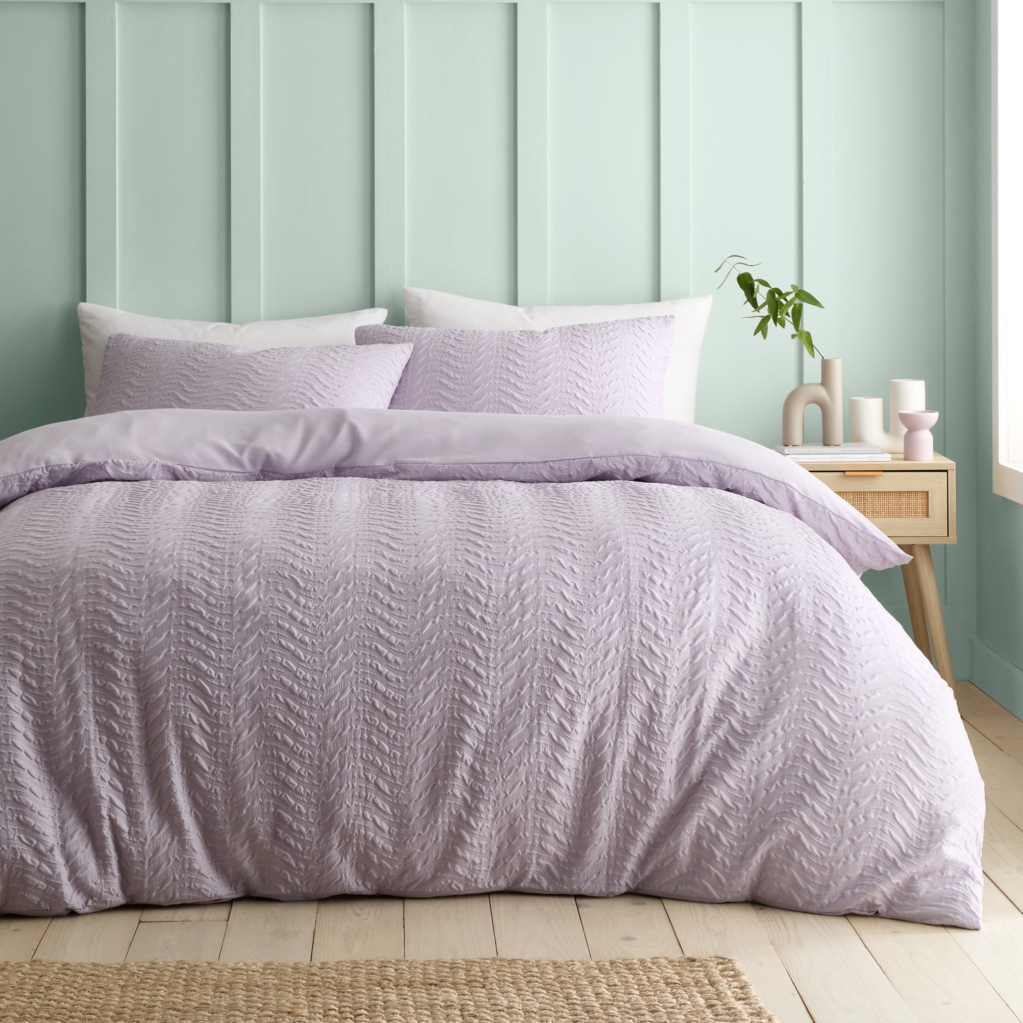 Heatset Wave Duvet Cover Set in Lilac by Catherine Lansfield