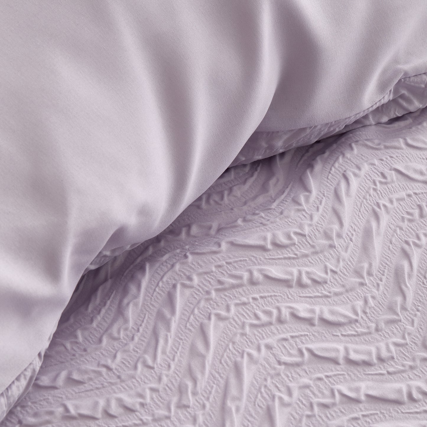 Heatset Wave Duvet Cover Set in Lilac by Catherine Lansfield