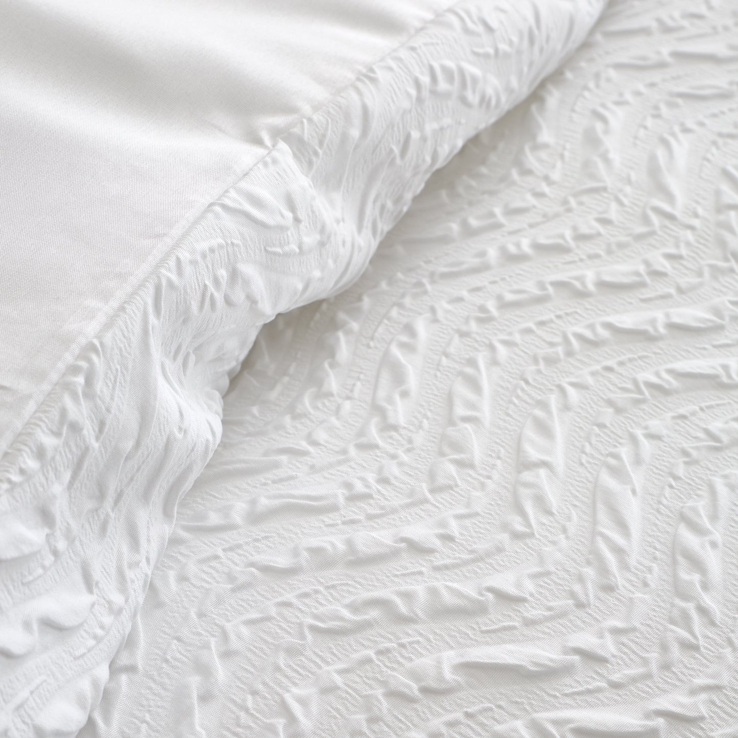 Heatset Wave Duvet Cover Set in White by Catherine Lansfield