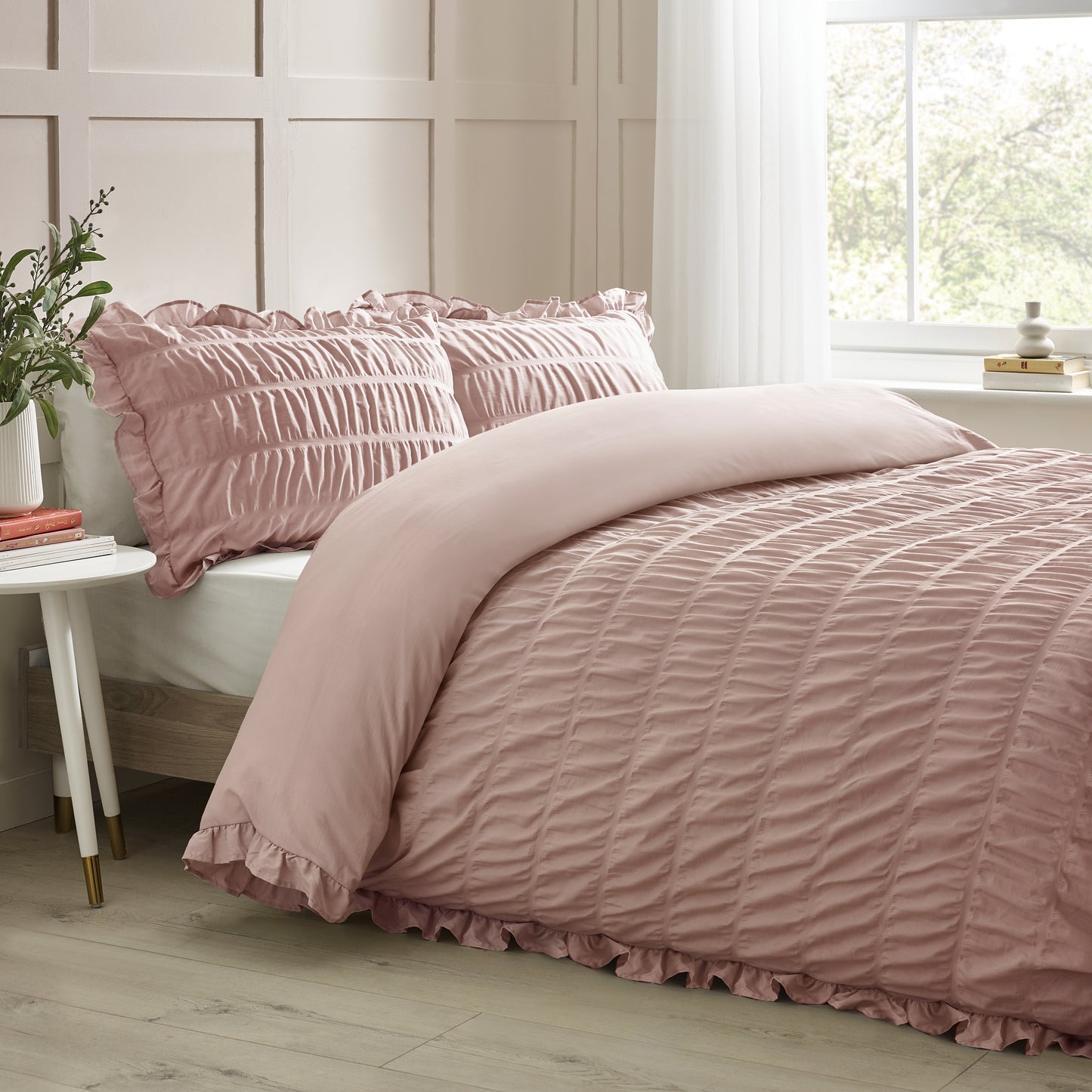 Seersucker Frill Duvet Cover Set in Pink by Catherine Lansfield