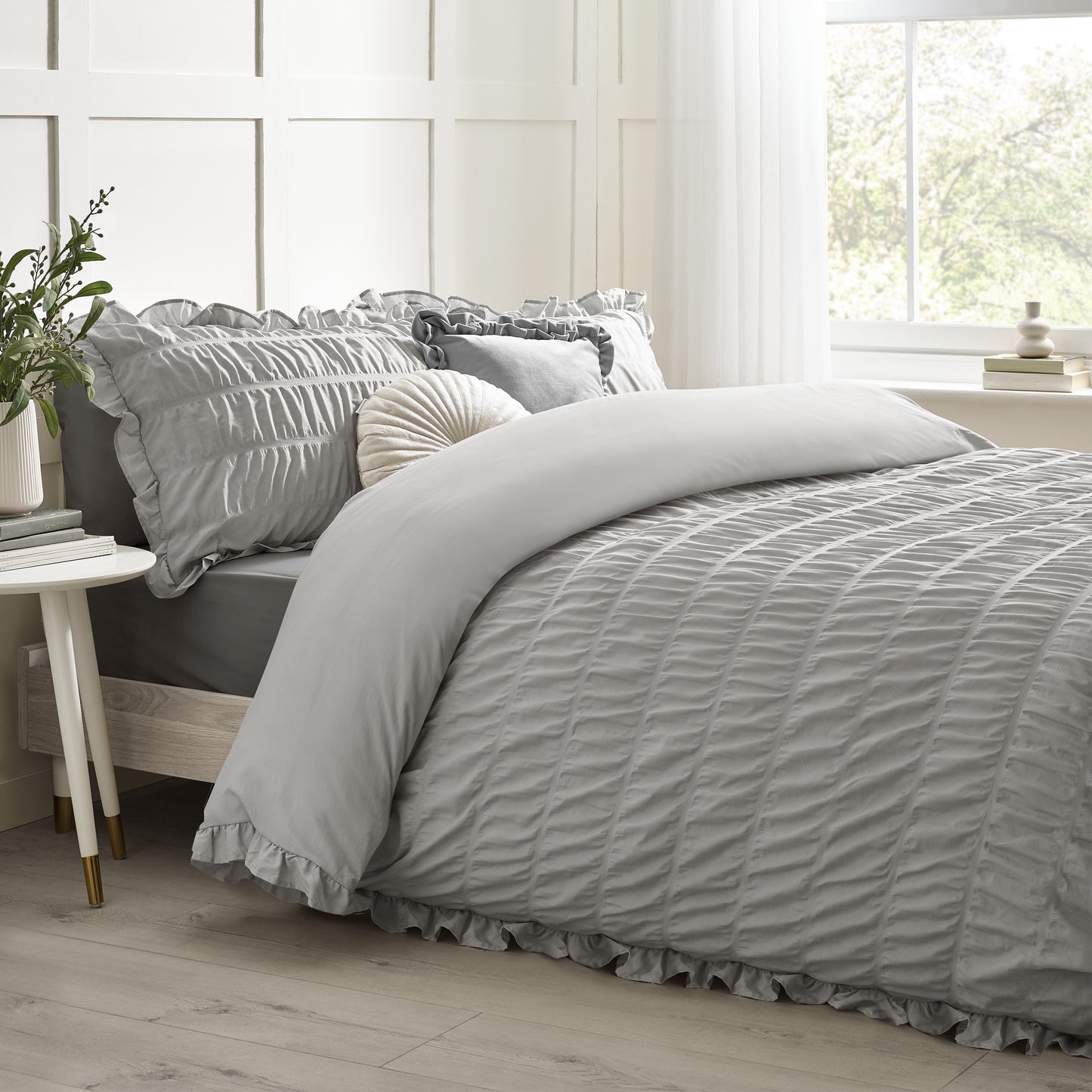 Seersucker Frill Duvet Cover Set in Silver by Catherine Lansfield