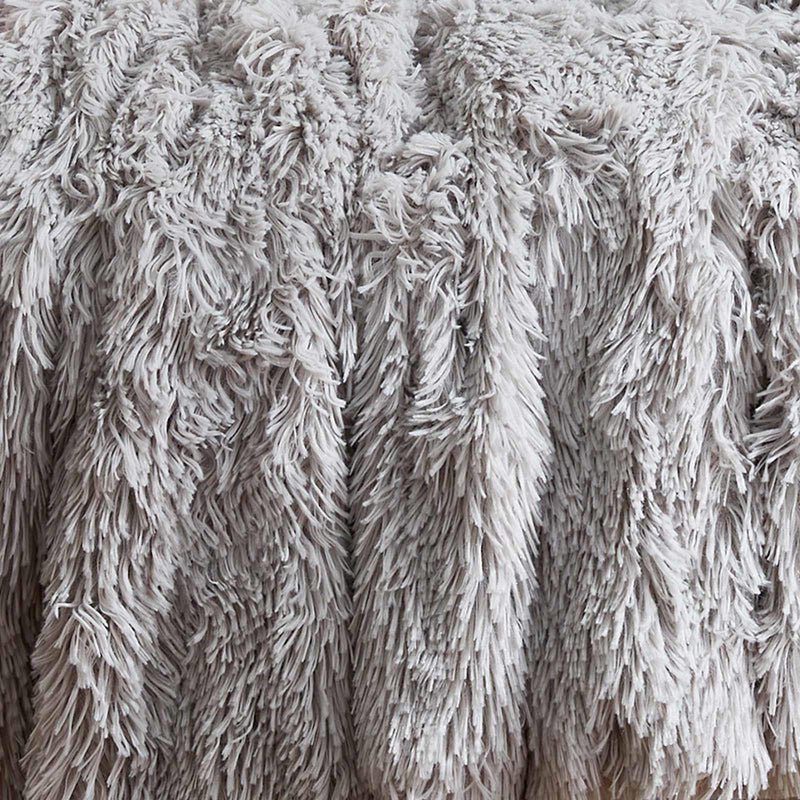 Cuddly Deep Pile Throw Silver