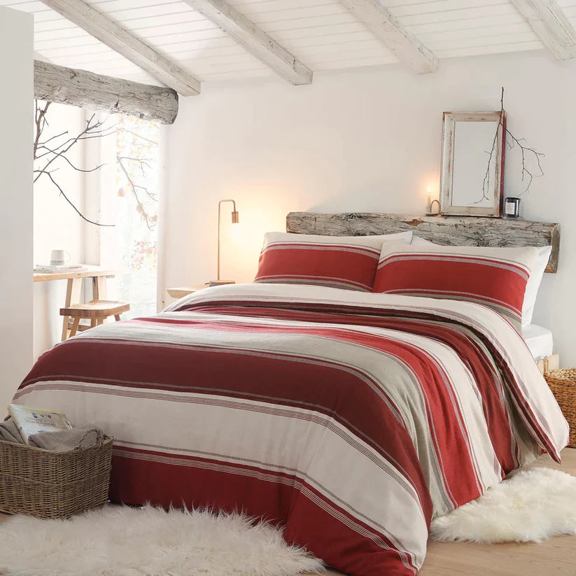 Betley - 100% Brushed Cotton Duvet Cover Set by Fusion Snug in Red