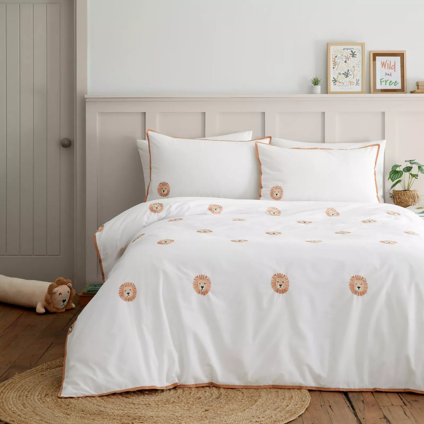 Embroidered Lions Duvet Cover Set by Catherine Lansfield Kids