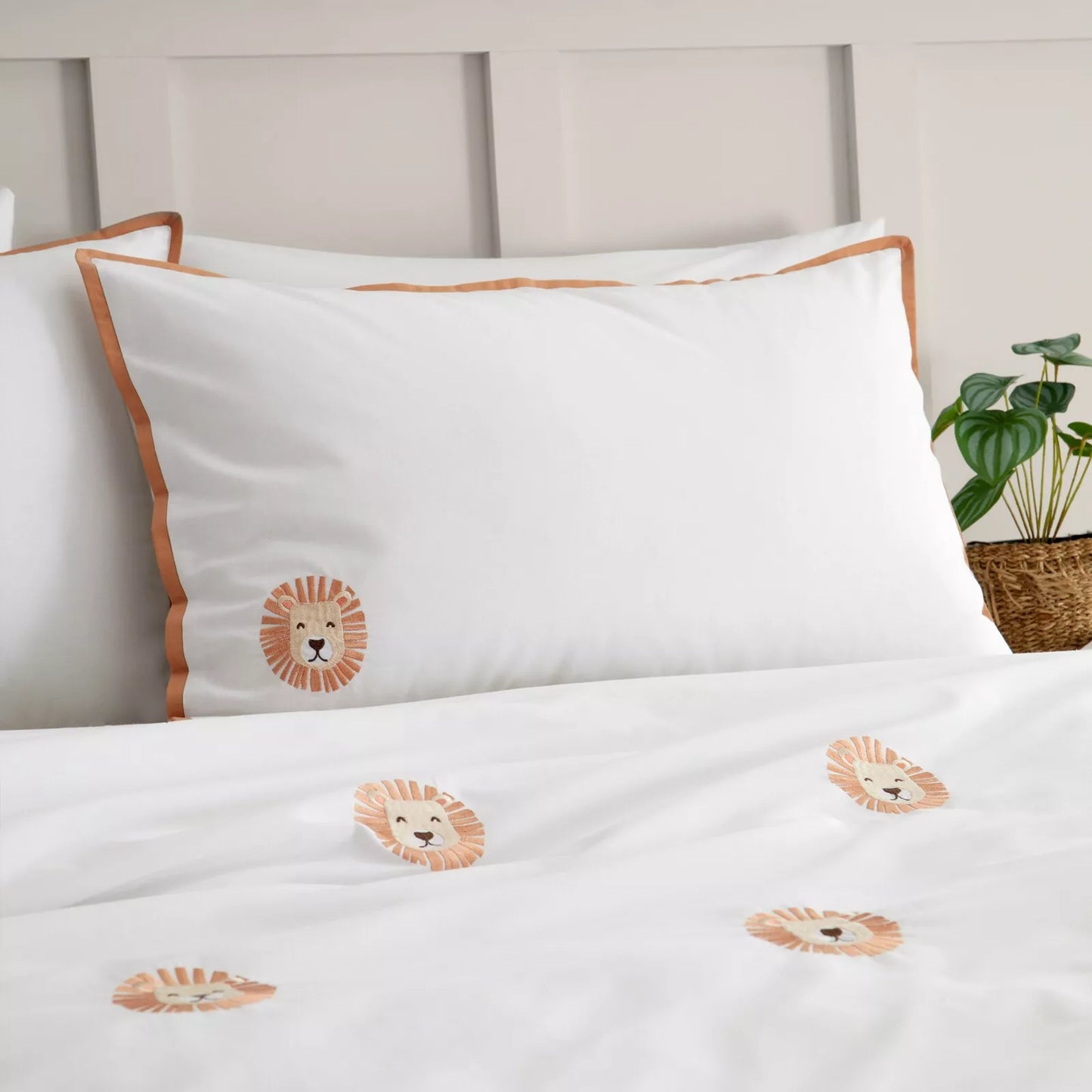 Embroidered Lions Duvet Cover Set by Catherine Lansfield Kids