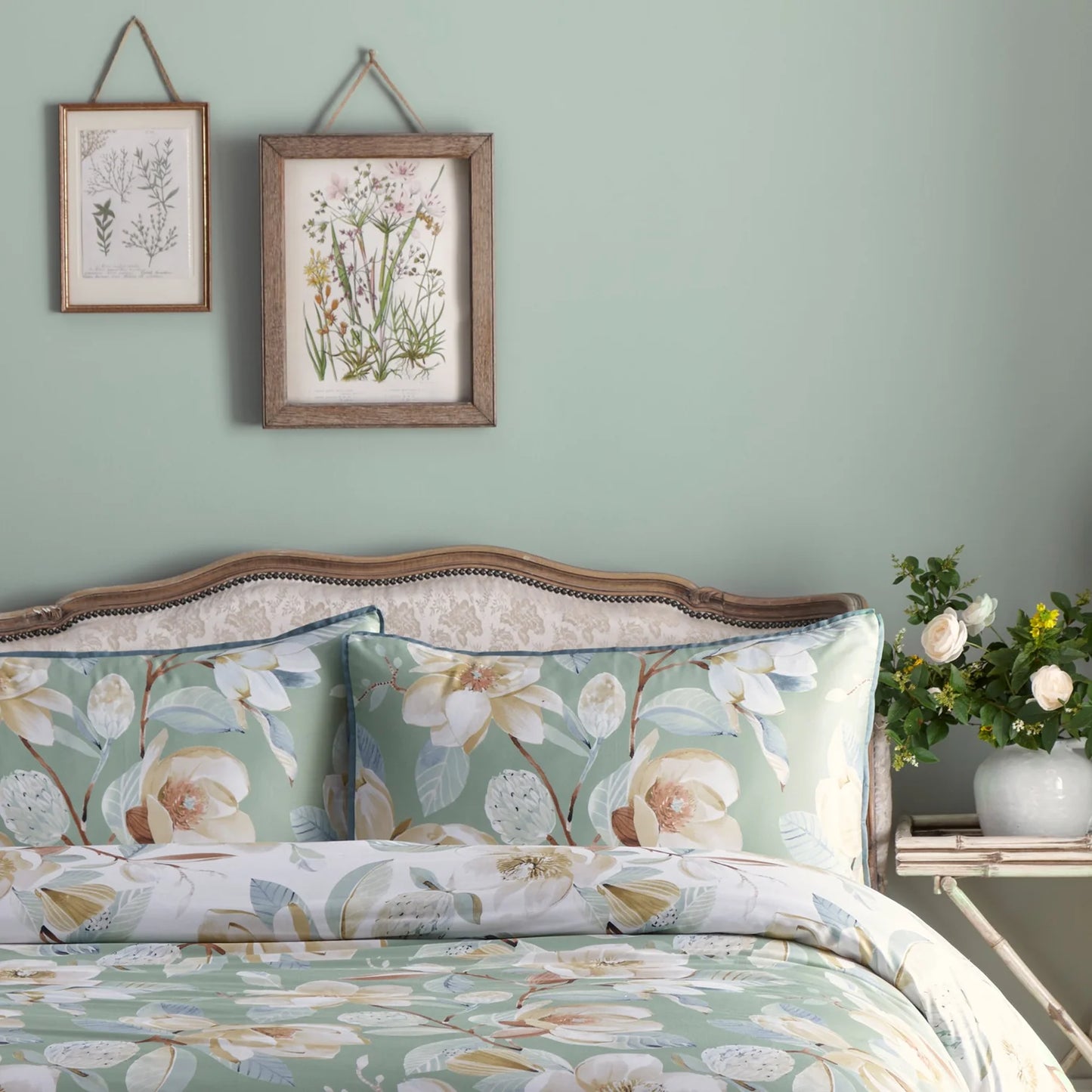 Eleanor Duvet Cover Set by Appletree Heritage in Green