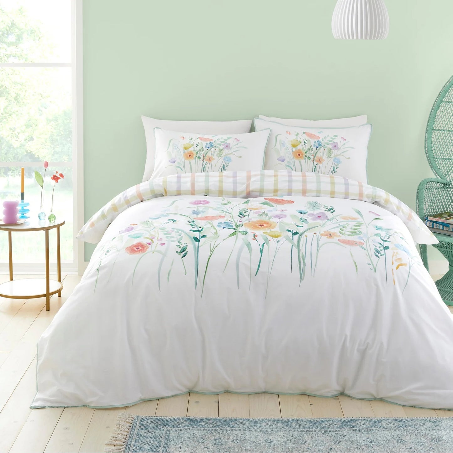 Gardenia Duvet Cover Set by Appletree Style in Multi