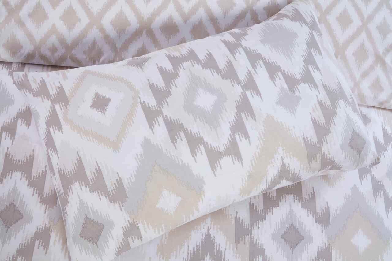 Ikat Duvet Set