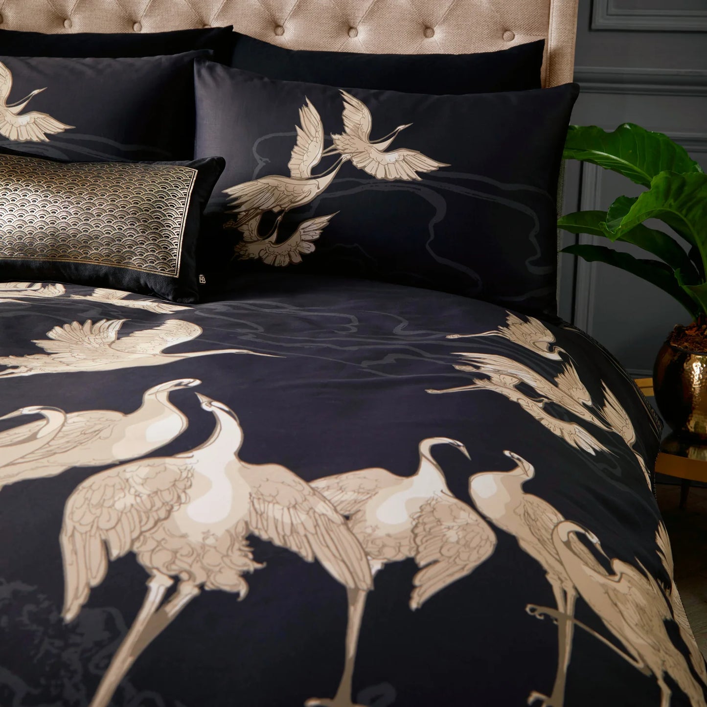 Kireina Crane 100% Cotton Black & Gold Duvet Cover Set by Laurence Llewelyn-Bowen