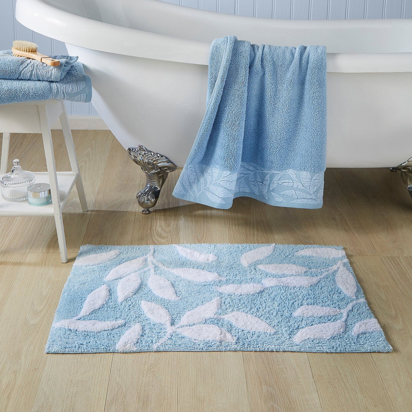 Lacie Towels by Dreams & Drapes Bathroom in Blue