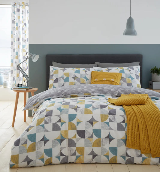 Retro Circles Geometric Duvet Cover Set by Catherine Lansfield