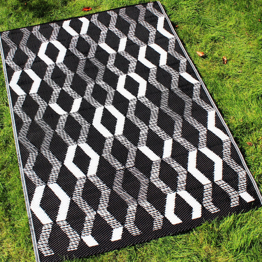 Rico Outdoor Rug by Fusion in Black