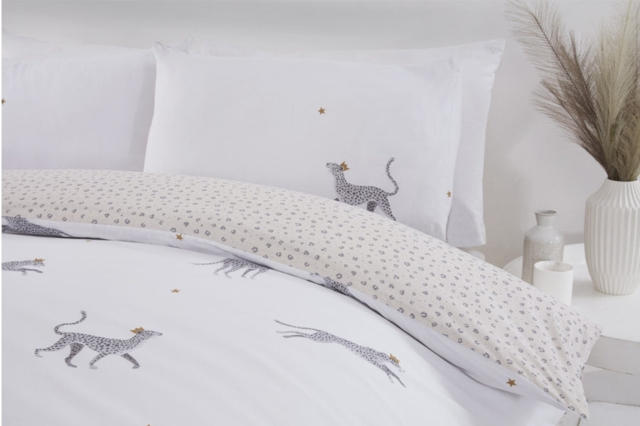 Sustainable Leopard Duvet Set