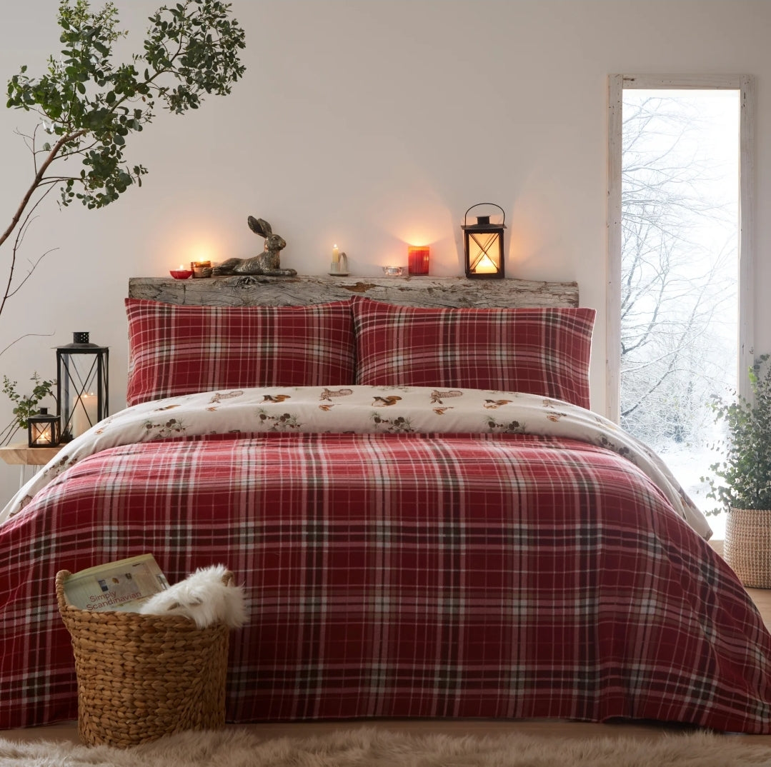 Duvet Cover Set Derwent Check by Dreams & Drapes Lodge in Natural/Red