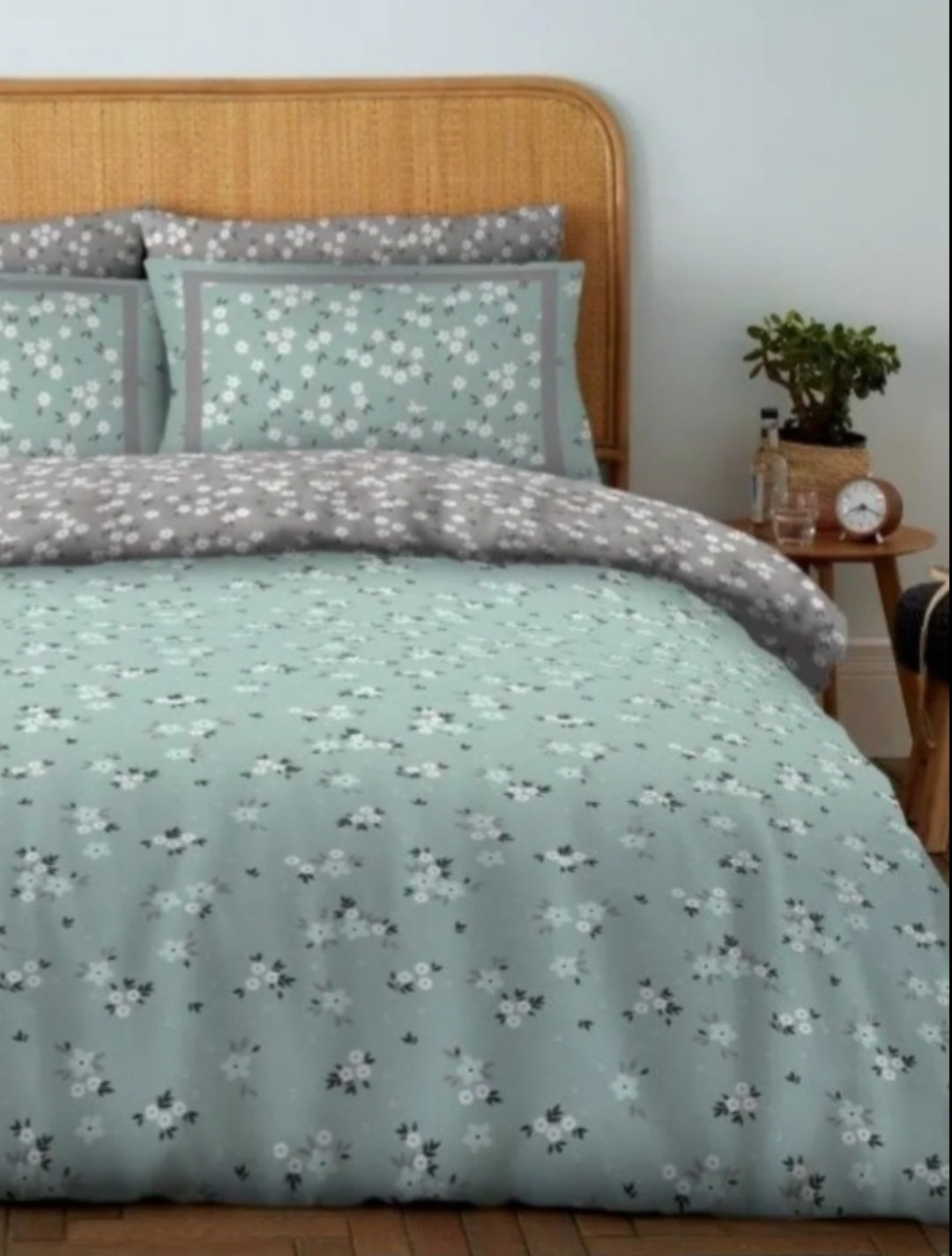 Ditzy Flower Duvet Set - Green