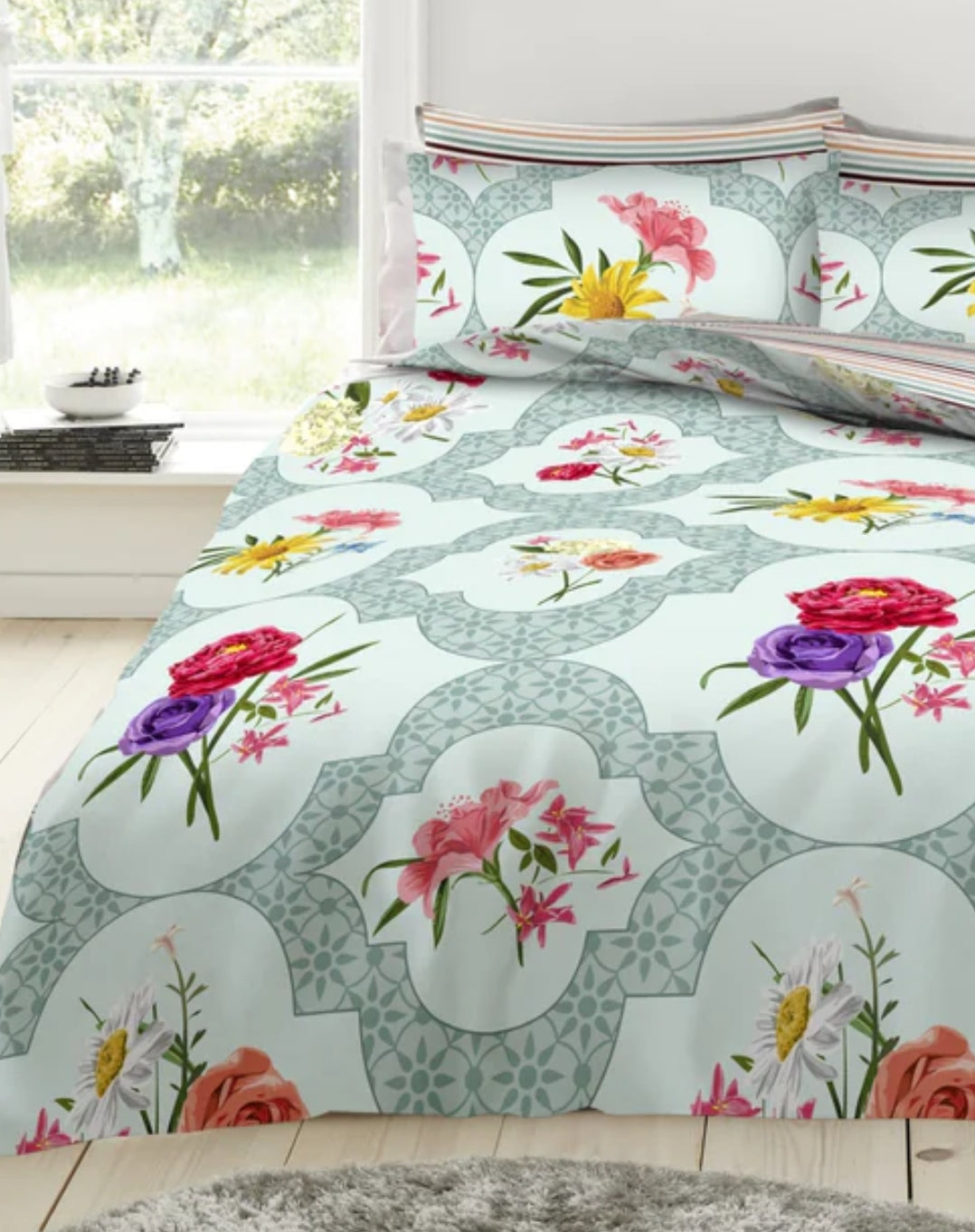 Carmen Complete Printed Bedding Set - Multi