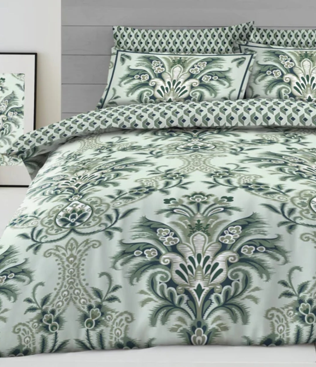 Marilyn Printed Complete Bedding Set - Green