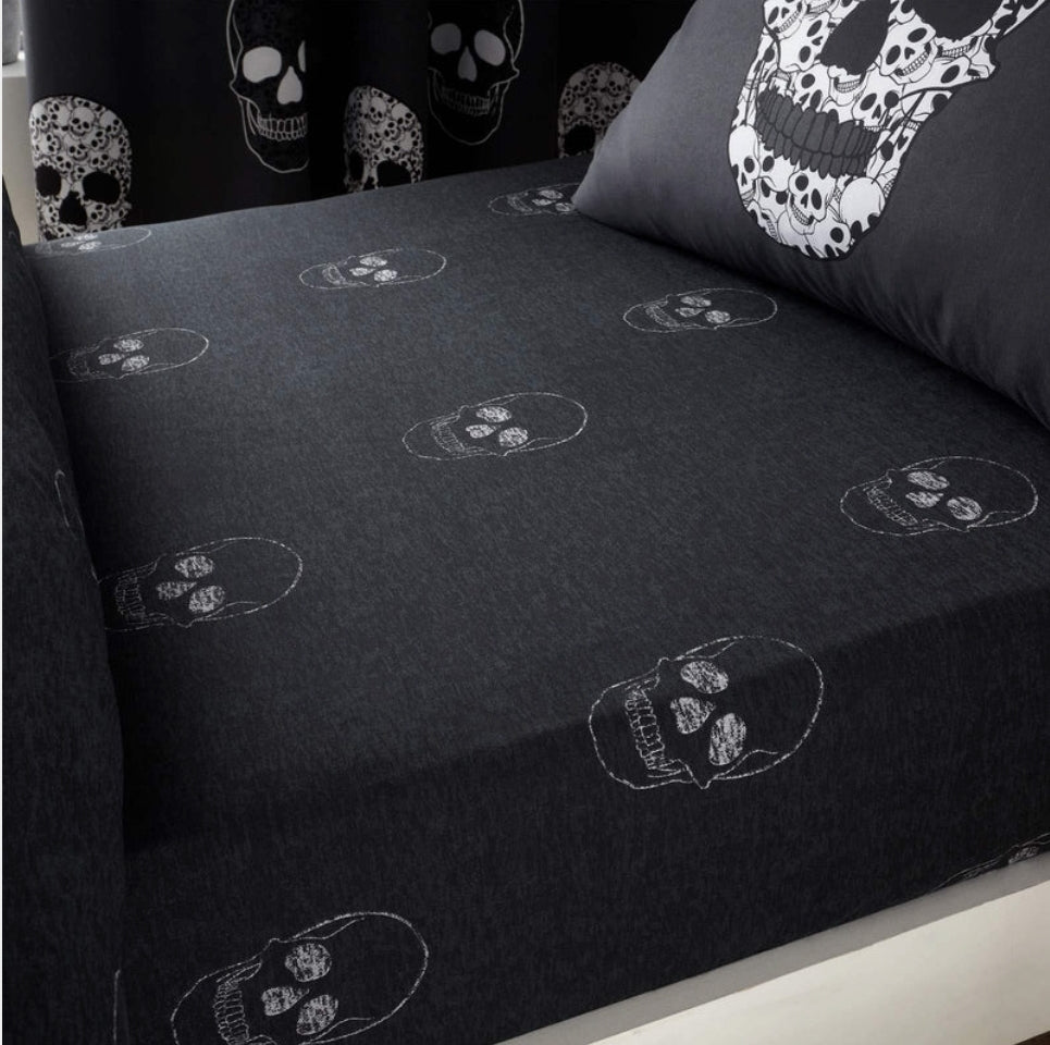 Skulls Fitted Sheets by Catherine Lansfield Kids