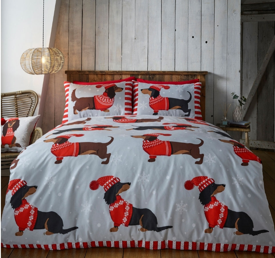 Dachshund Through The Snow Duvet Set