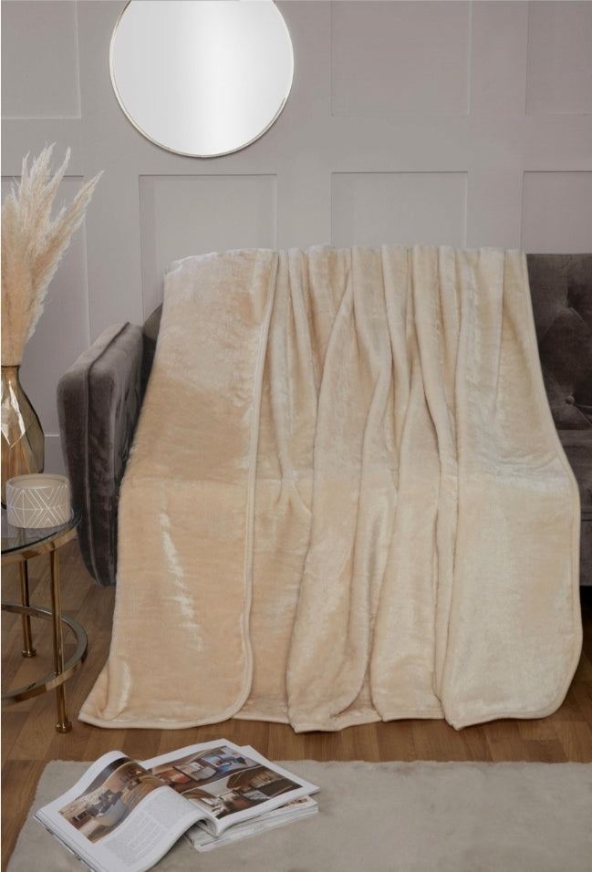 Made with Love
Dyed Mink Blanket Throw