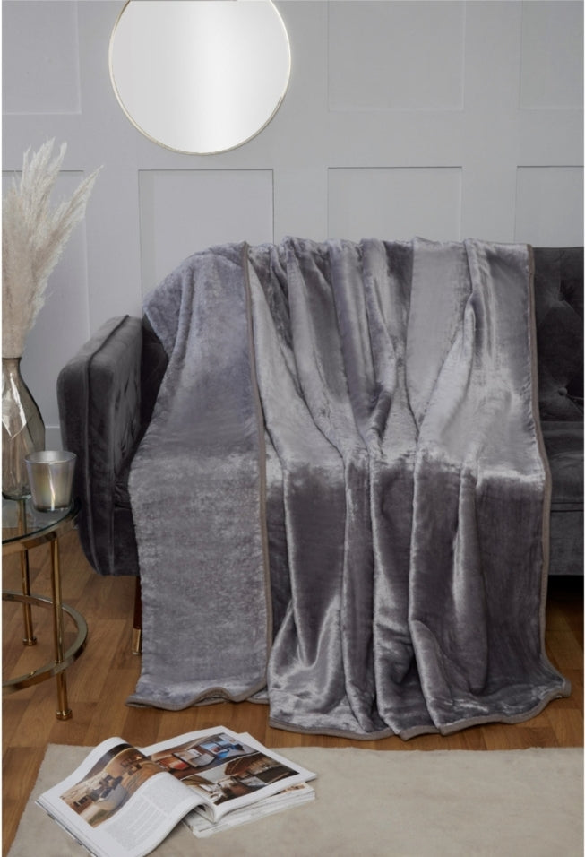 Made with Love
Dyed Mink Blanket Throw