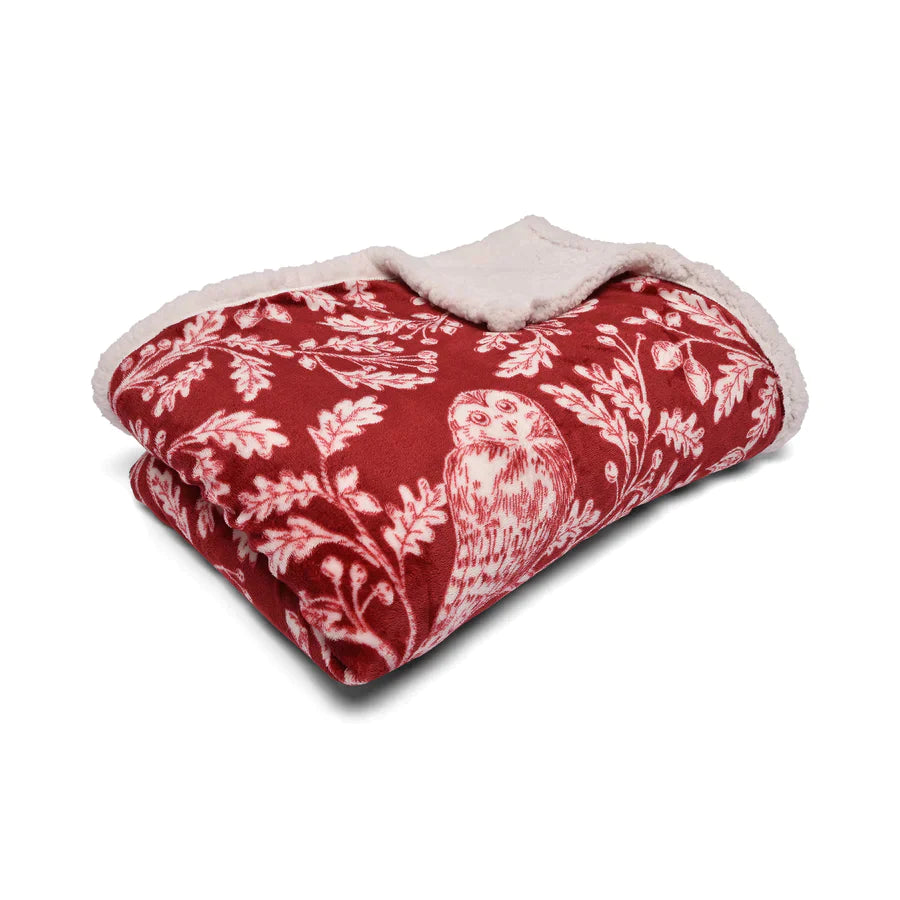 Red Woodland Owls Sherpa Fleece Throw by D&D Lodge