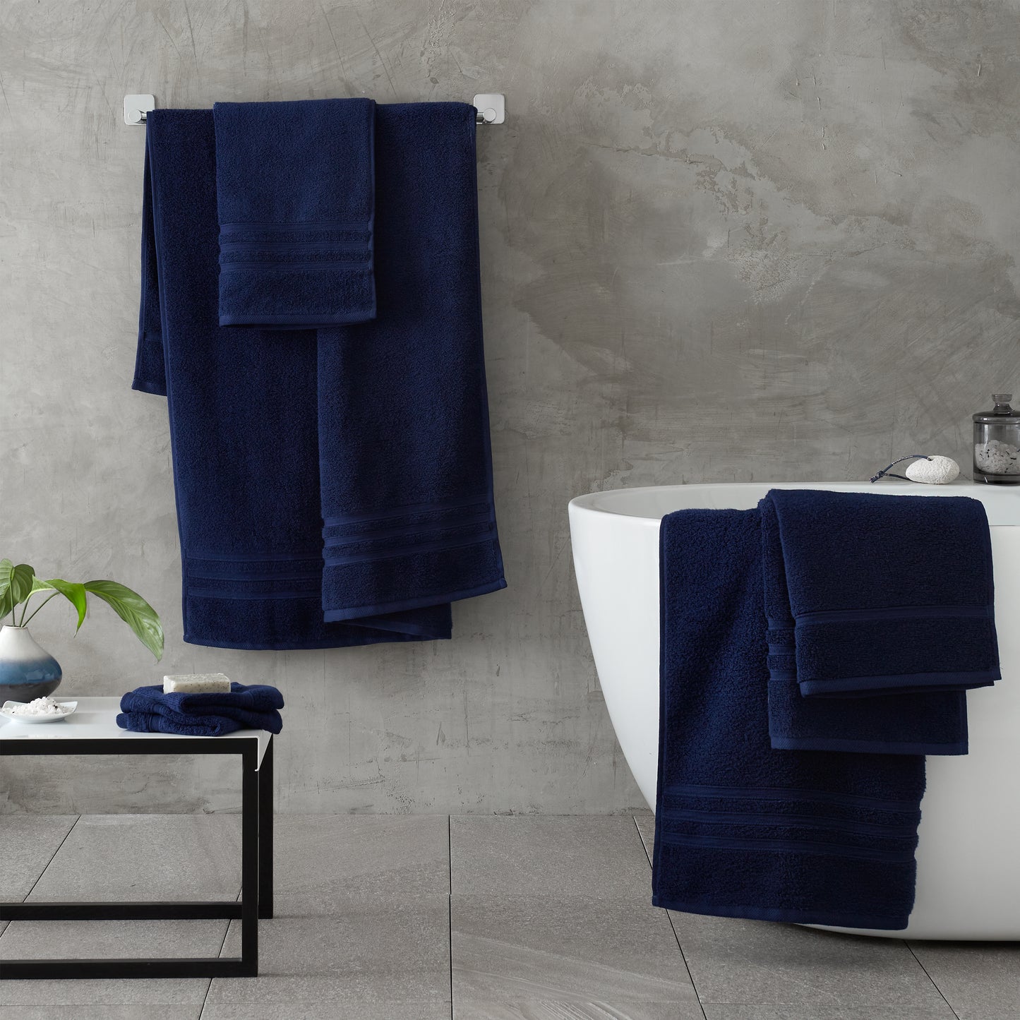 Zero Twist 6 Piece Towel Bale Set in Navy by Catherine Lansfield