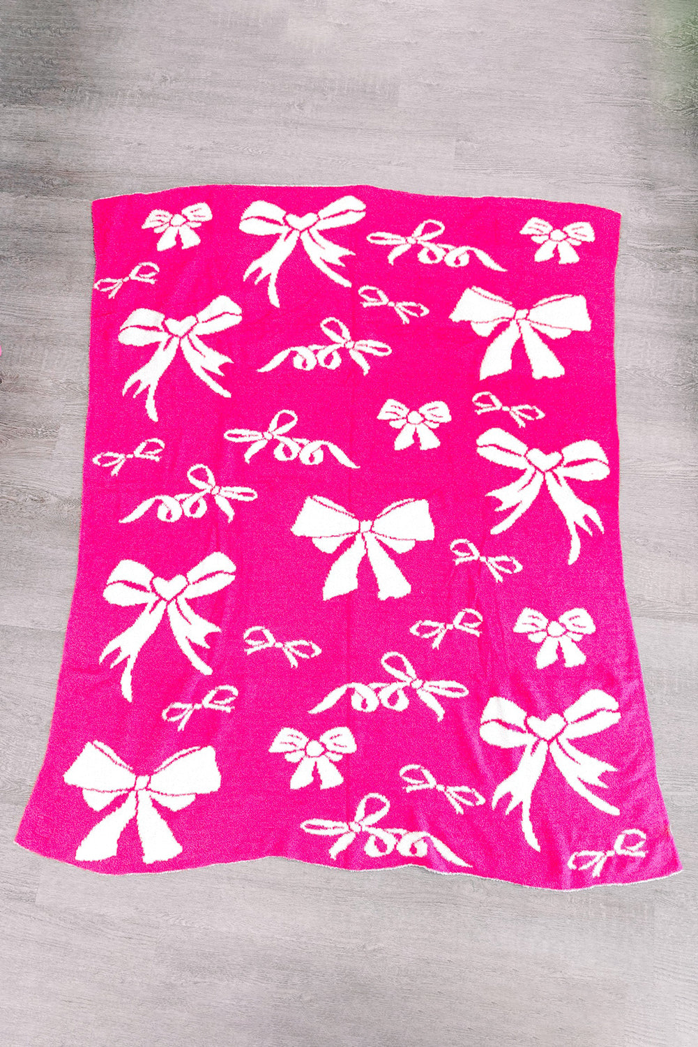 Pink 127 x 152cm Bow Printed Cozy Soft Throw Blanket