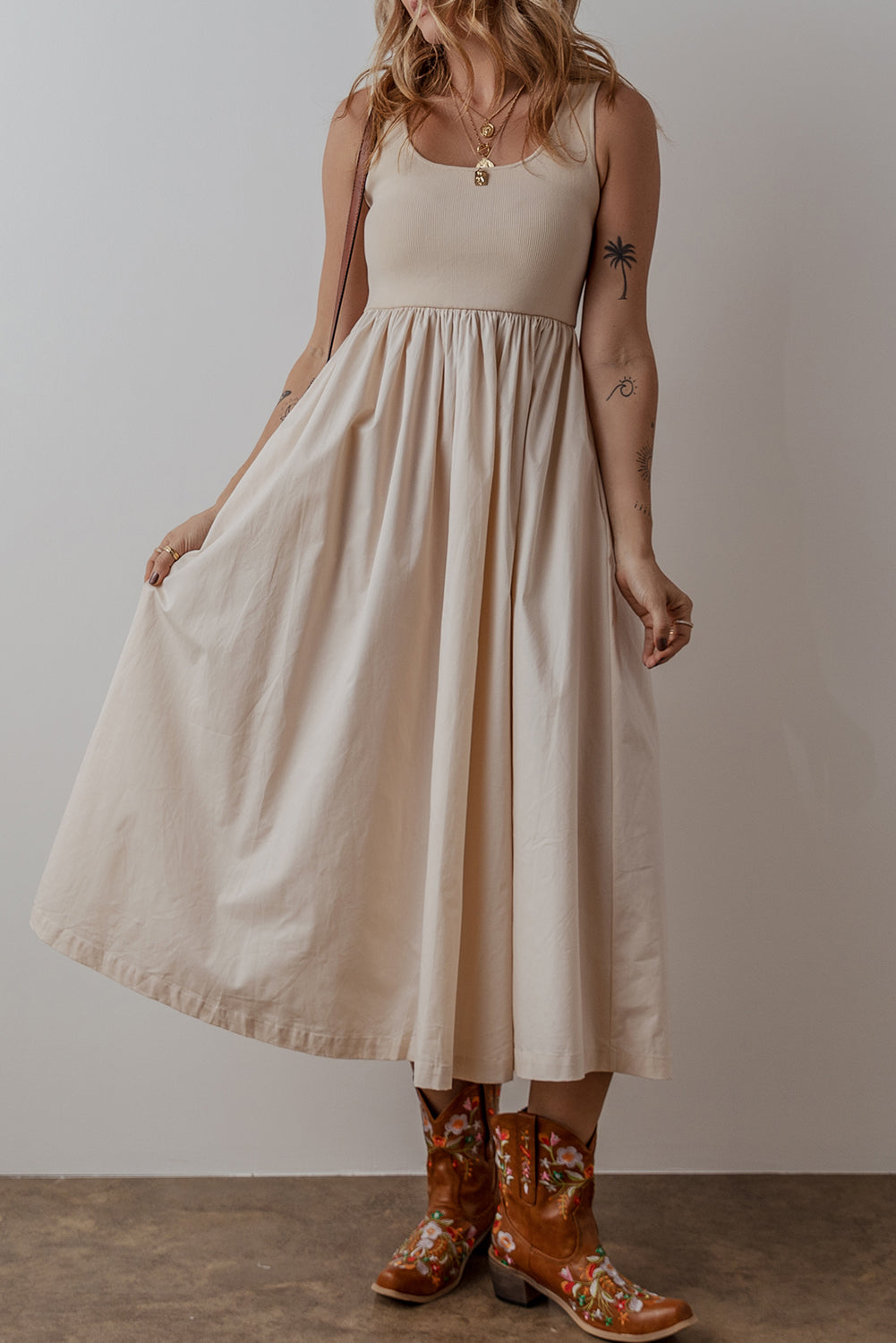 Beige Scoop Neck Ribbed Pleated Sleeveless Midi Dress