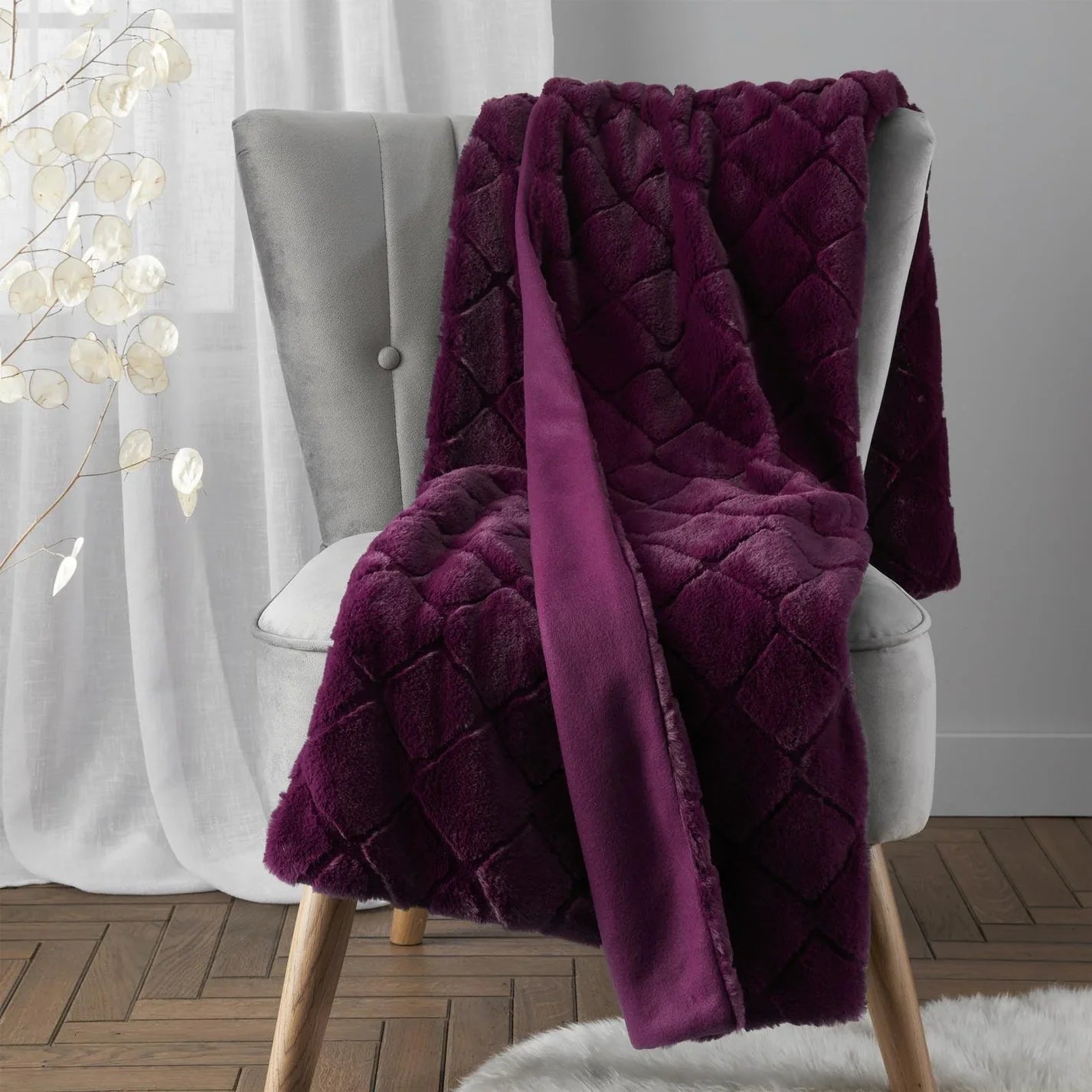 Plum Cosy Diamond Faux Fur Throw - Catherine Lansfield