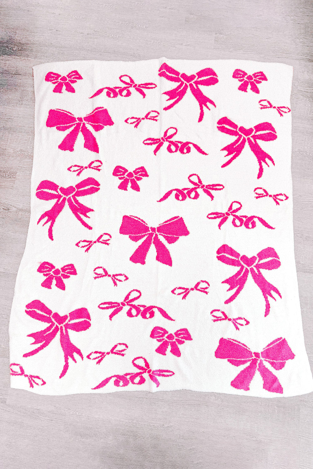 Pink 127 x 152cm Bow Printed Cozy Soft Throw Blanket