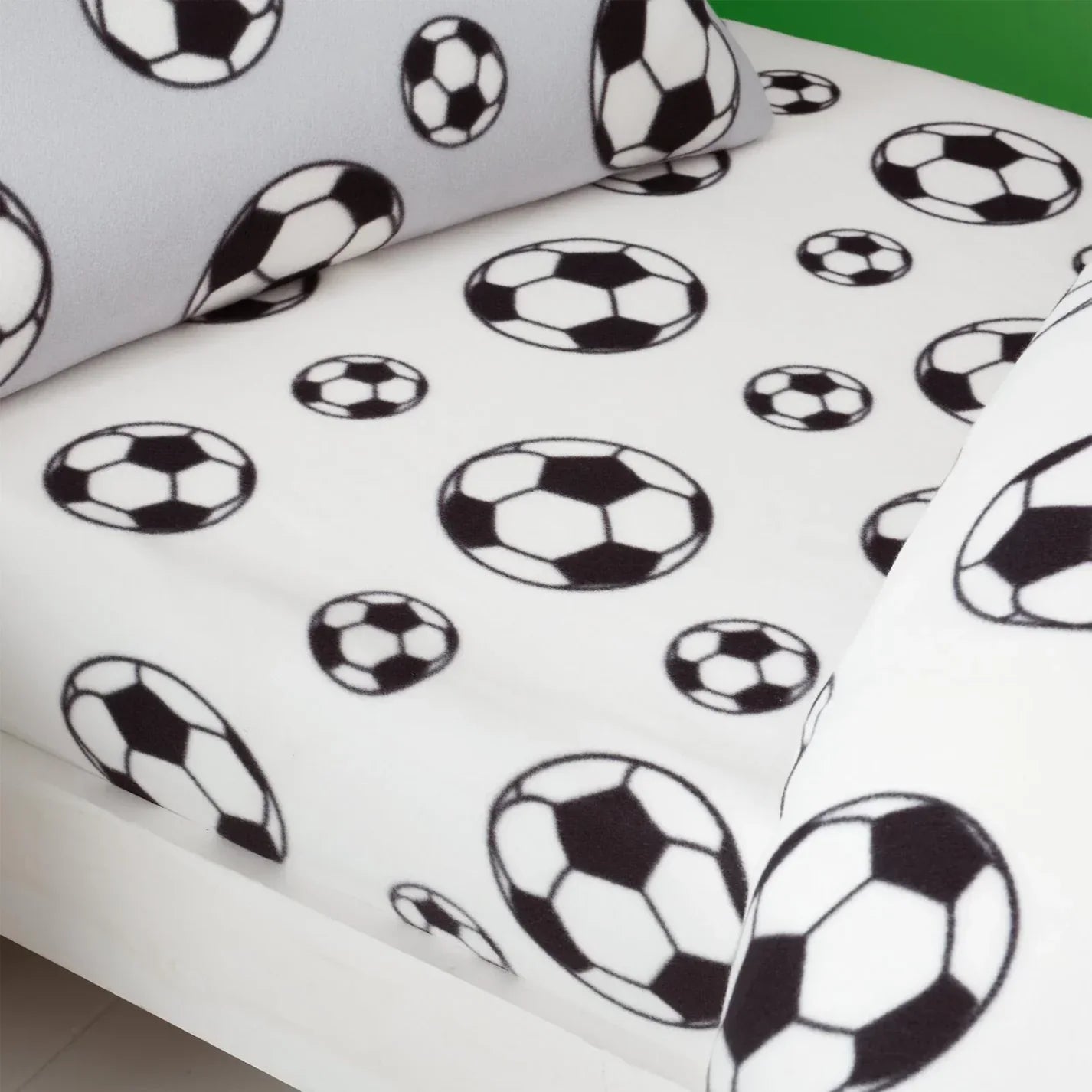 Football Fleece Fitted Sheet by Catherine Lansfield kids