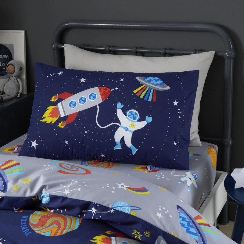 Lost in Space Duvet Cover Set by Catherine Lansfield Kids