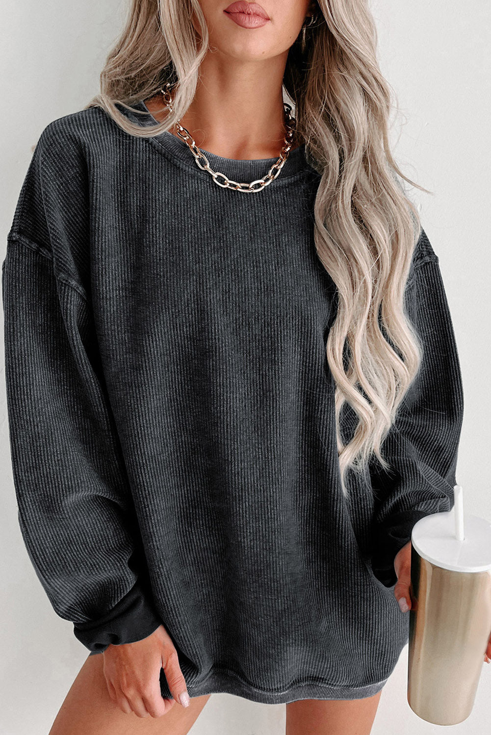 Solid Ribbed Round Neck Pullover Sweatshirt