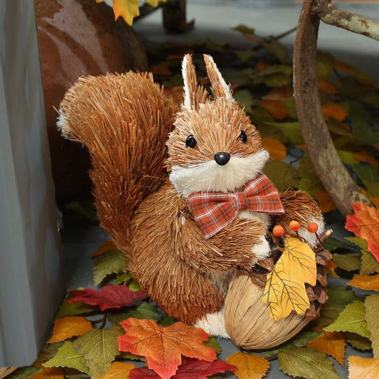 Autumnal Squirrel with Acorn (27x12x22cm)