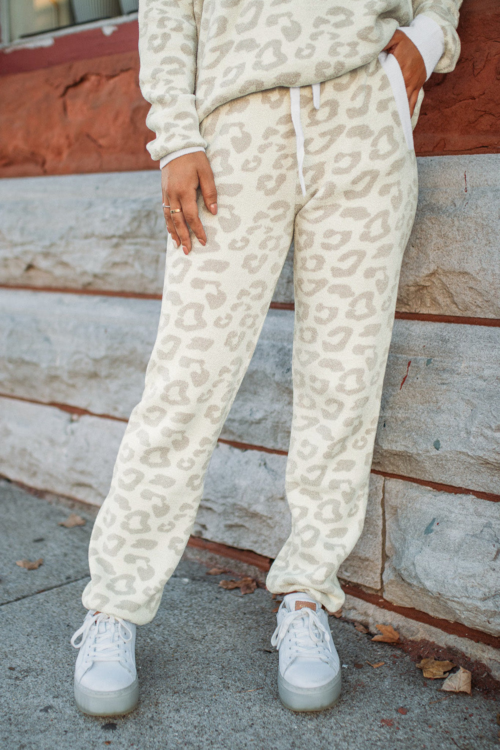 White Leopard Print Pullover and Drawstring Pants Loungewear Set