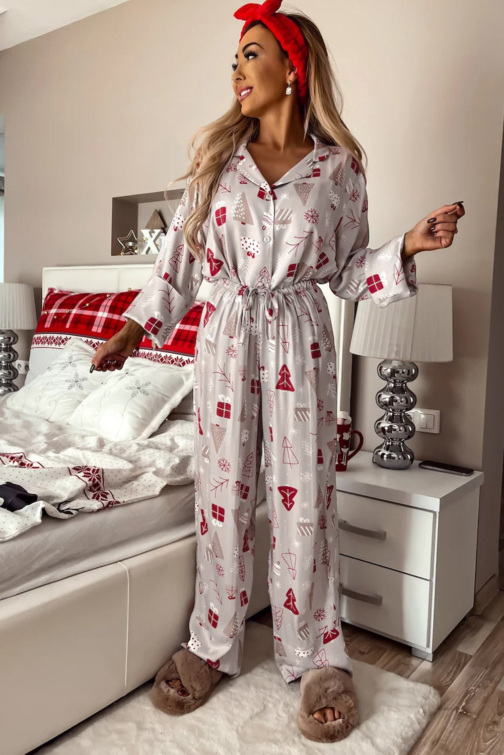 White Christmas Deer Printed Shirt and Pants Pajama Set