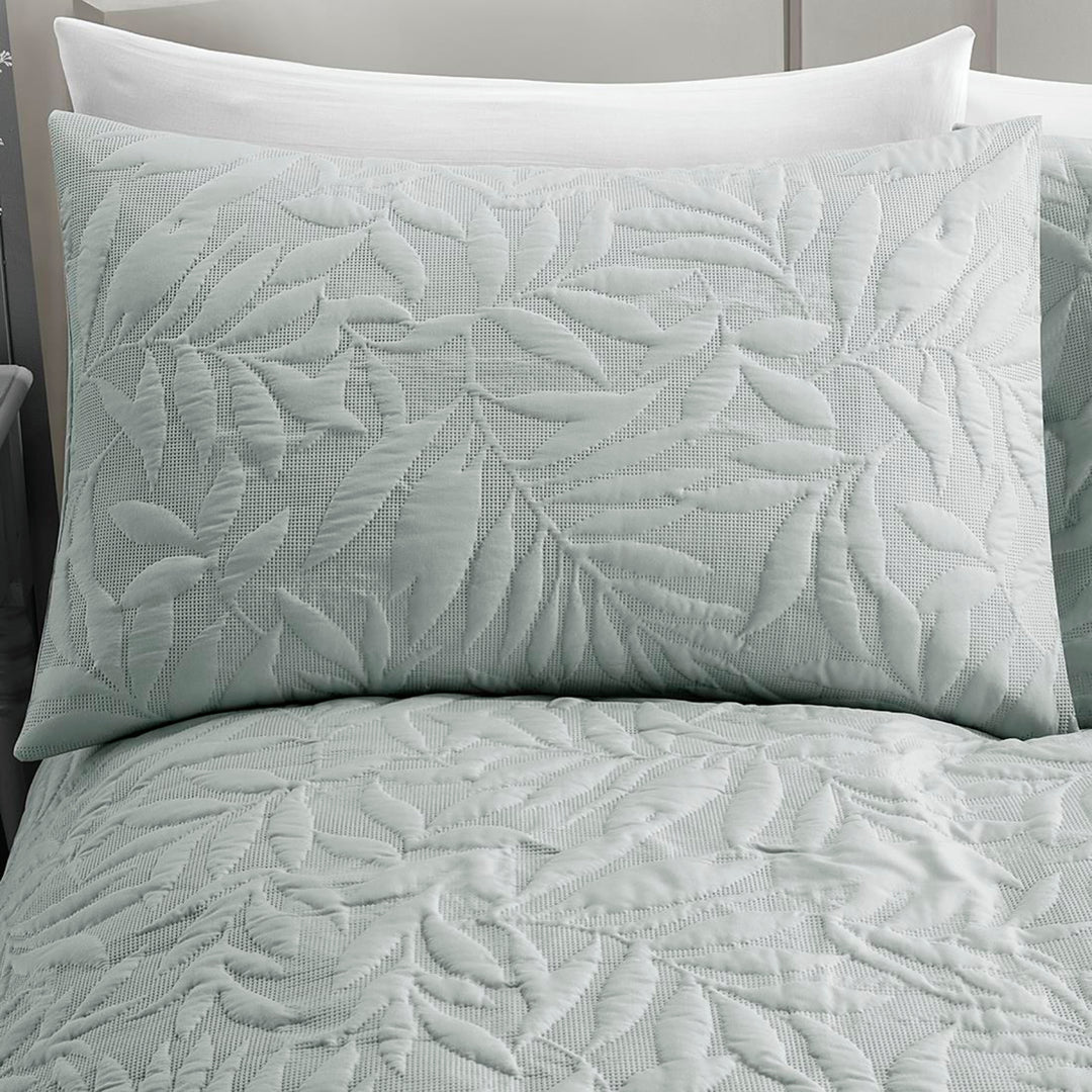 Luana Duvet Cover Set by Serene in Green