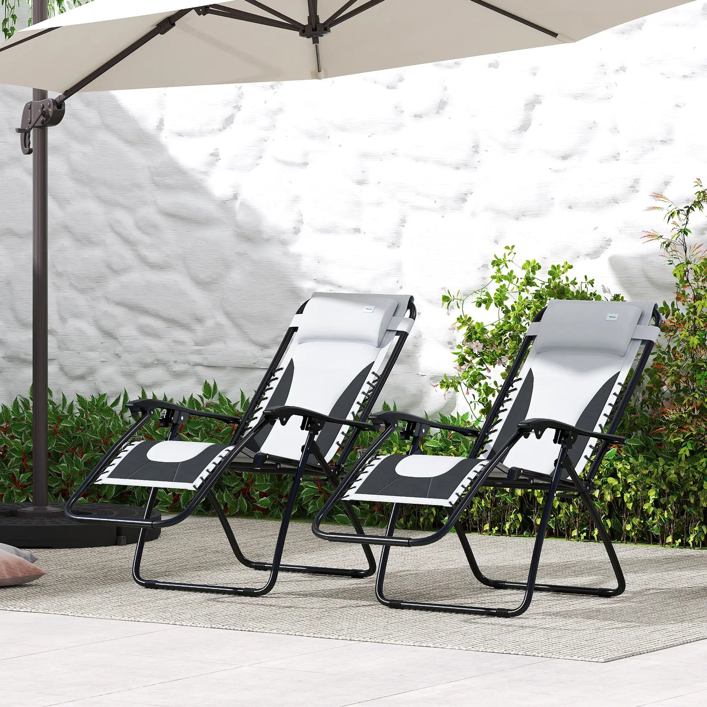 Set of 2 Zero Gravity Lounger Chairs in Grey