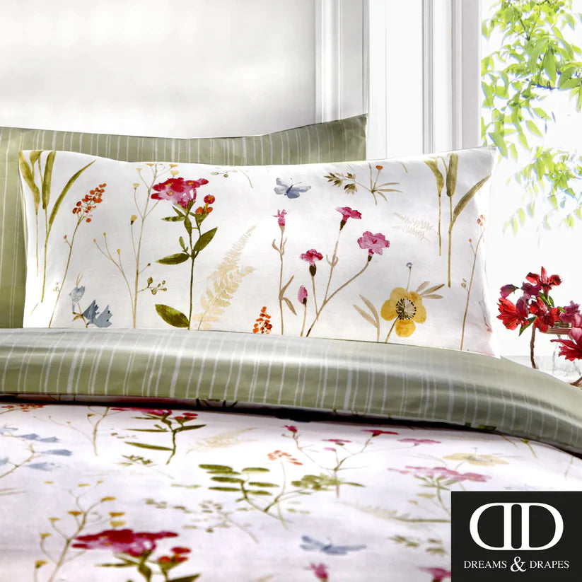 Spring Glade Multicolour Duvet Set - by D&D Design